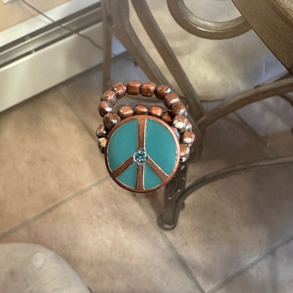 Lucky Brand peace sign ring